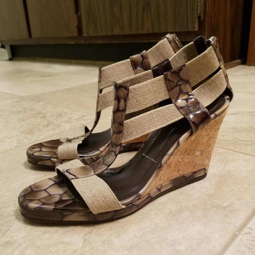 Donald J. Pliner taupe tortoise cork wedges